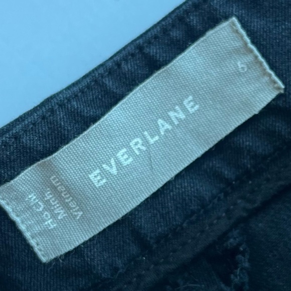Everlane • Solid Black Cotton Slim Pants - Picture 4 of 5